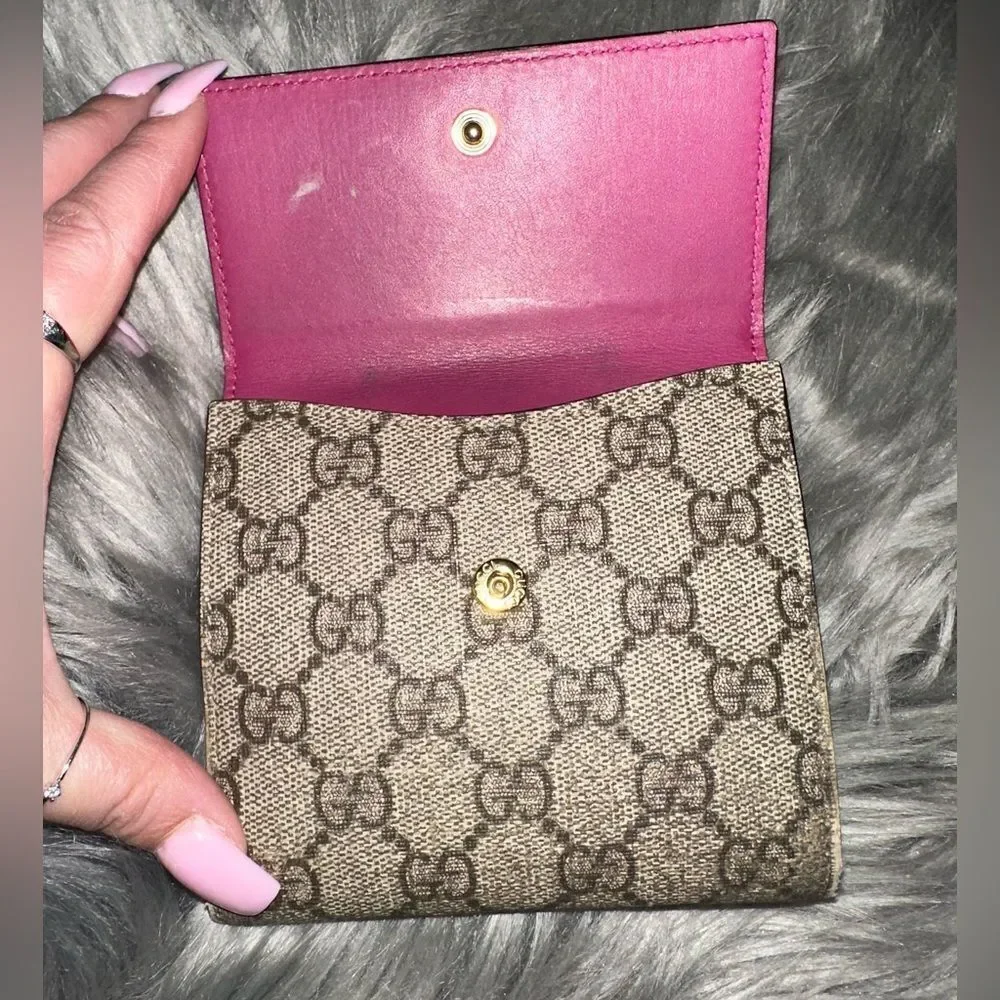 Used Gucci GG bifold wallet. - Picture 2 of 8
